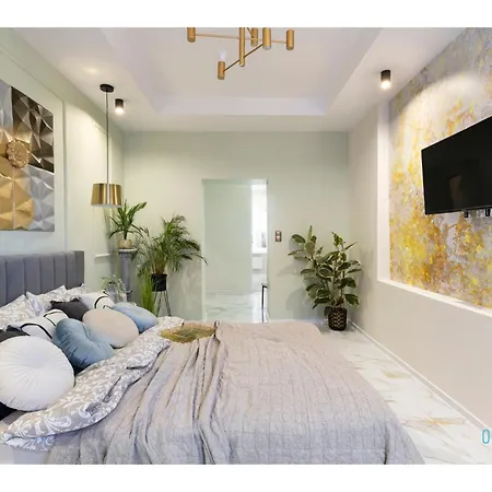 Amber - Premium At Old Town Apartment